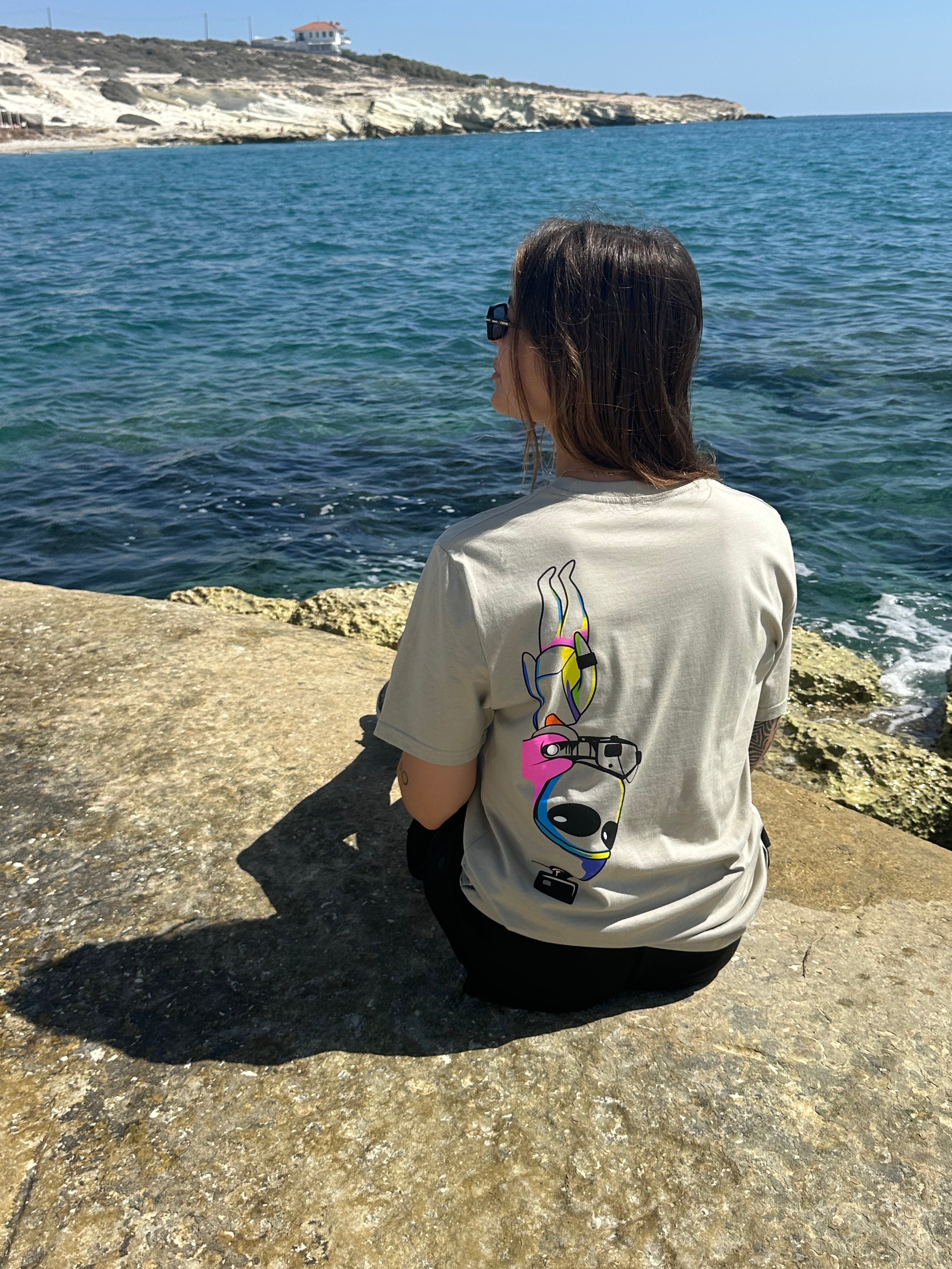 TSHIRT x GREY HOLO