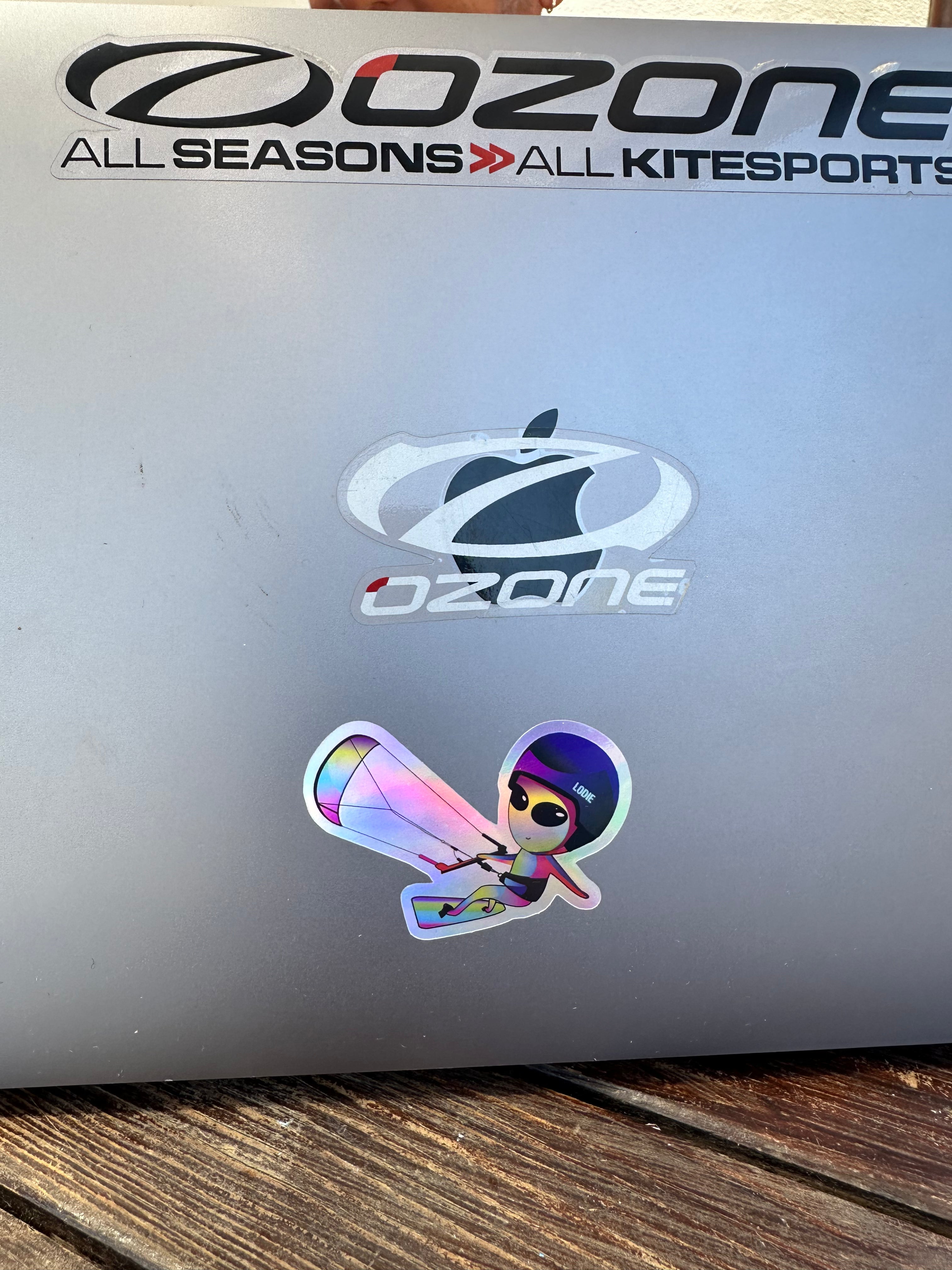 STICKER x KITELODIE